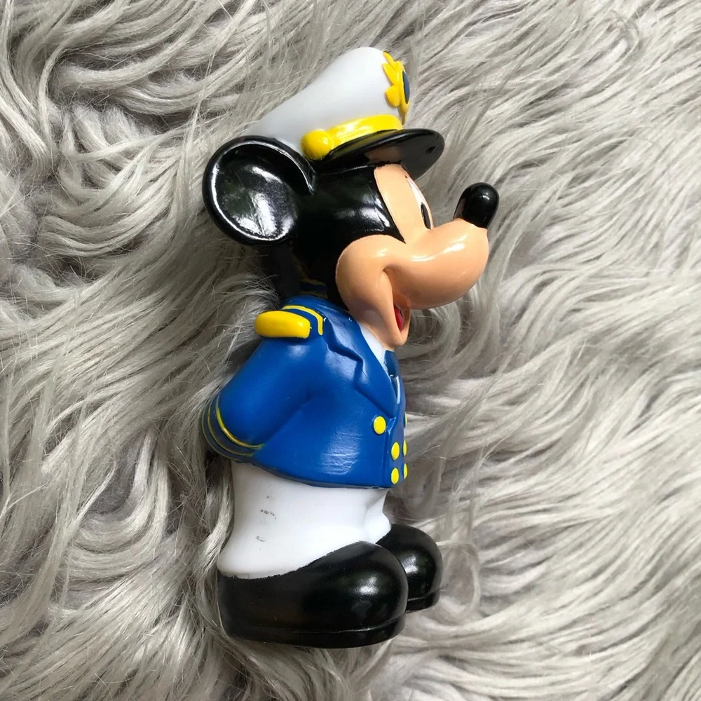 Disney Cruise Line Set of 5 PVC Figures: Micky, Minnie, Goofy, Donald, and Pluto